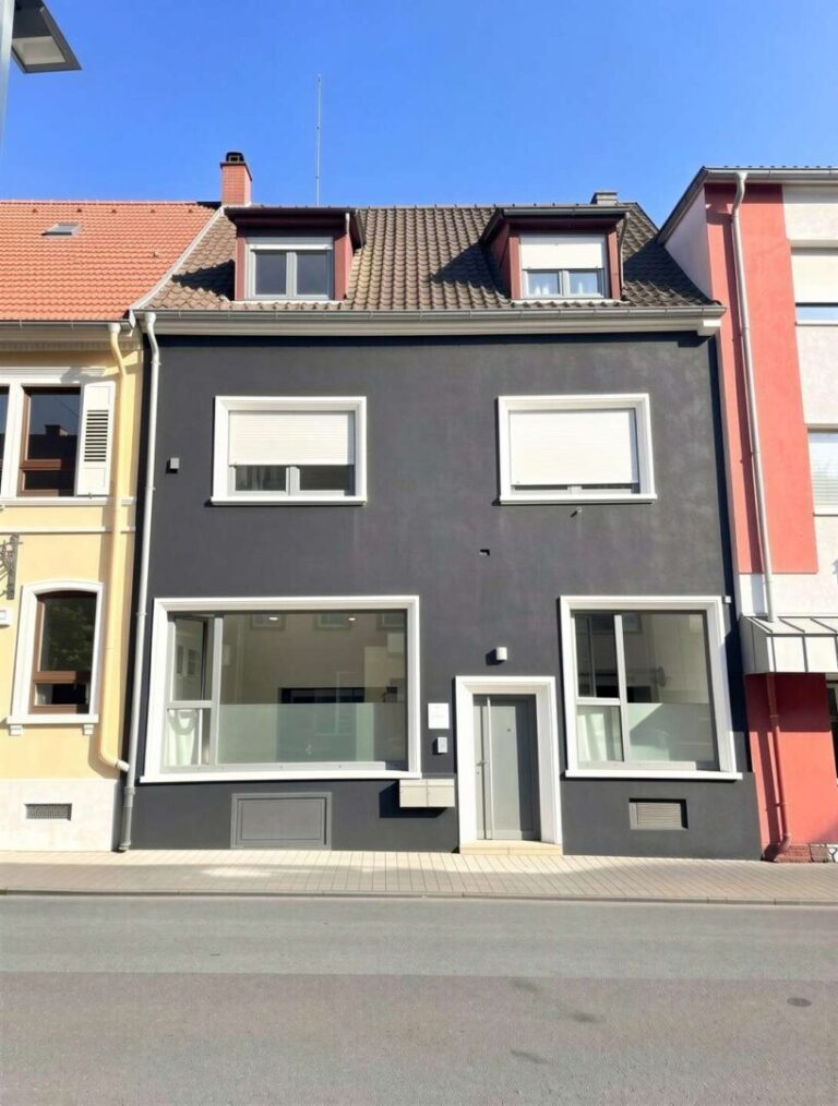 Straßenansicht